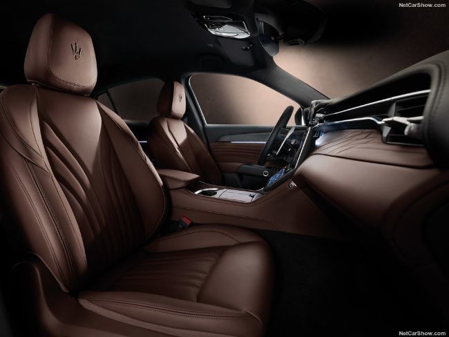 2022/03/interior-Maserati-Grecale-2.jpg
