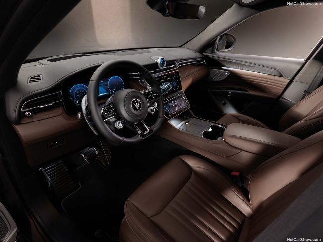 2022/03/Interior-Maserati-Grecale.jpg