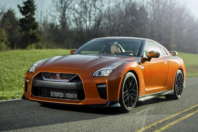 2022/03/Nissan-GTR-2020.jpg