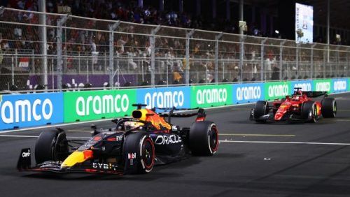 F1: Verstappen Menang Setelah Adu Cerdik Lawan Leclerc di GP Arab Saudi 2022