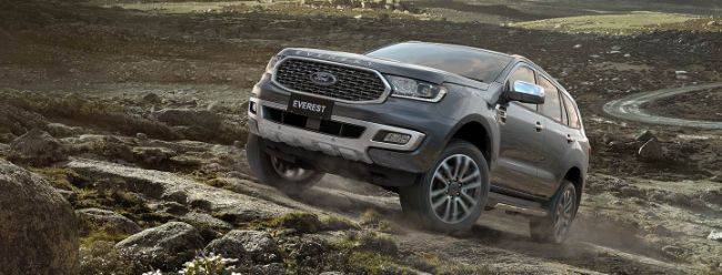 Bedah Dua Varian Ford Everest Yang Dipasarkan di Indonesia For Everest Titanium 4x4
