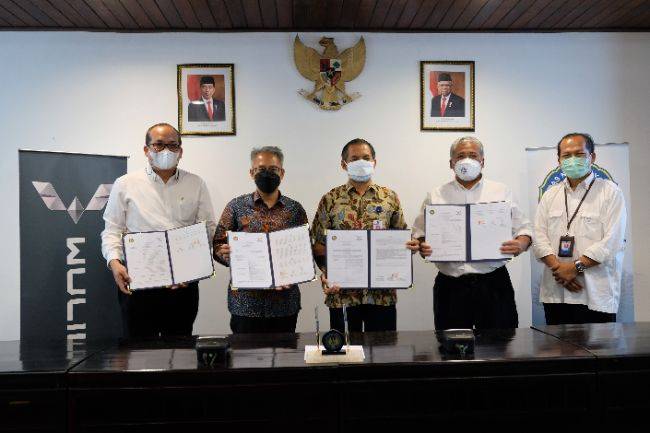 Wuling Motors dan Universitas Negeri Yogyakarta Teken MOU Kerjasama Pendidikan CSR Wuling Motors