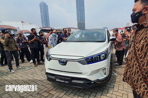 Toyota Perkenalkan Kijang Innova Listrik di IIMS 2022, Hari Ini