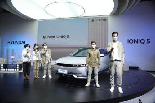 IIMS 2022: Mobil Listrik Hyundai Ioniq 5 Sudah Bisa Dipesan, Berapa Harganya? IIMS 2022: Mobil Listrik Hyundai Ioniq 5 Sudah Bisa Dipesan, Berapa Harganya?