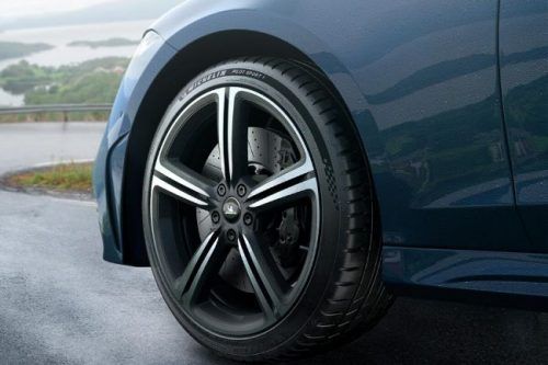 Michelin Pilot Sport 5 Resmi Hadir di Indonesia, Ban Sportscar Dengan Peningkatan Grip dan Durabilitas