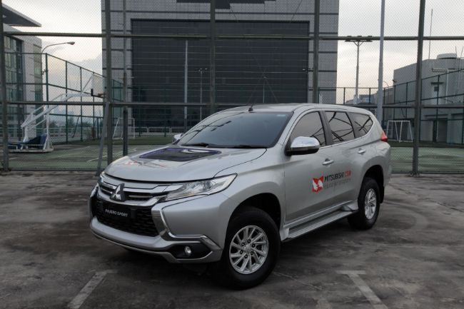 Mobil donasi Mitsubishi untuk SMK