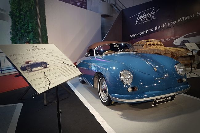 Mobil klasik di IIMS 2022