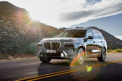 BMW X7 Facelift Diumumkan, Mesin Lebih Bertenaga Dengan Pelek 23 Inci BMW X7 Facelift Diumumkan, Mesin Lebih Bertenaga Dengan Pelek 23 Inci