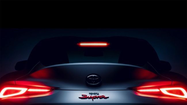 Toyota GR Supra transmisi manual