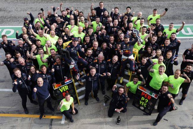 Mobil Lubricants Ikut Rayakan Kemenangan 1-2 Red Bull di Imola Red Bull Racing
