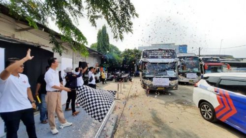 ExxonMobil Ajak Ratusan Mekanik Bengkel Mudik Gratis ke Rayakan Lebaran ExxonMobil Ajak Ratusan Mekanik Bengkel Mudik Gratis ke Rayakan Lebaran