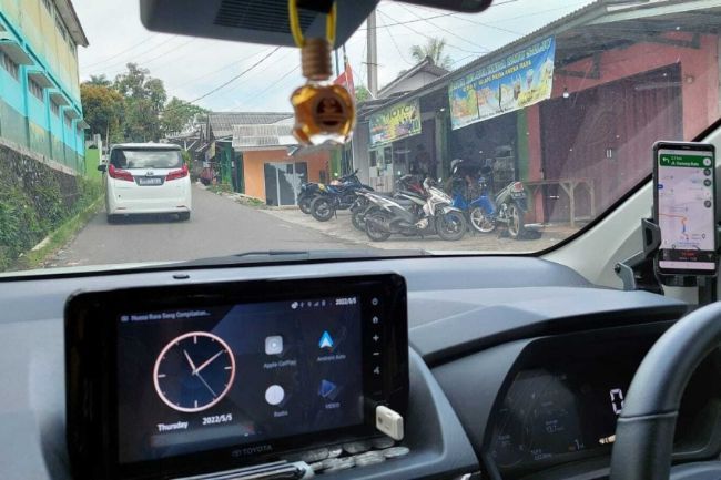 entertainment system All New Toyota Veloz Q CVT TSS