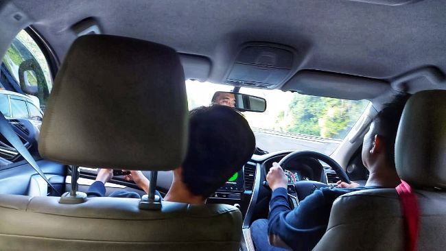 Mengemudikan Mitsubishi Pajero Sport Dakar Ultimate