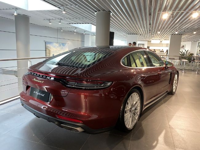 2022/05/Porsche-Panamera-E-Hybrid-2.jpg