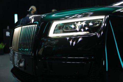 Sudah Fokus ke EV, Rolls-Royce Bakal Pertahankan Mesin V12 Sampai 2030 Sudah Fokus ke EV, Rolls-Royce Bakal Pertahankan Mesin V12 Sampai 2030