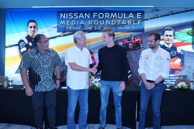 Nissan Indonesia Kenalkan Tim Balap Formula E Yang Turun Di Jakarta