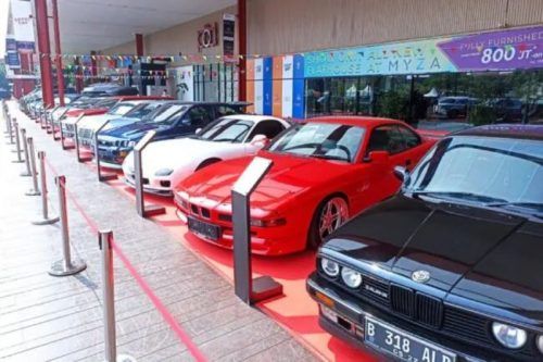 Deretan Mobil Retro Jadi Lorong Waktu di The 4th Indonesia Autovaganza