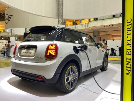 Tanpa Emisi, MINI Electric Tetap Tawarkan Kesenangan Berkendara Ala Gokart 