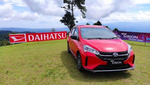 Cek Perbedaan New Daihatsu Sirion dengan Perodua Myvi di Negeri Jiran Cek Perbedaan New Daihatsu Sirion dengan Perodua Myvi di Negeri Jiran