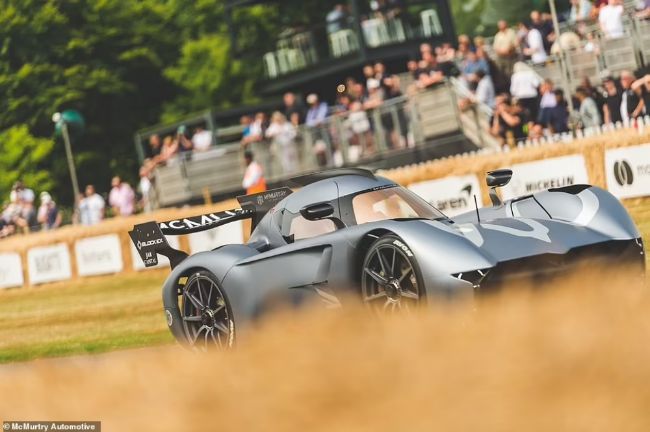 Mobil ‘Batman’ Listrik Ini Pecahkan Rekor Tercepat di Goodwood Festival of Speed