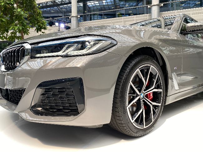 2022/06/BMW-530i-Touring-M-Sport-LCI-2022-1.jpg