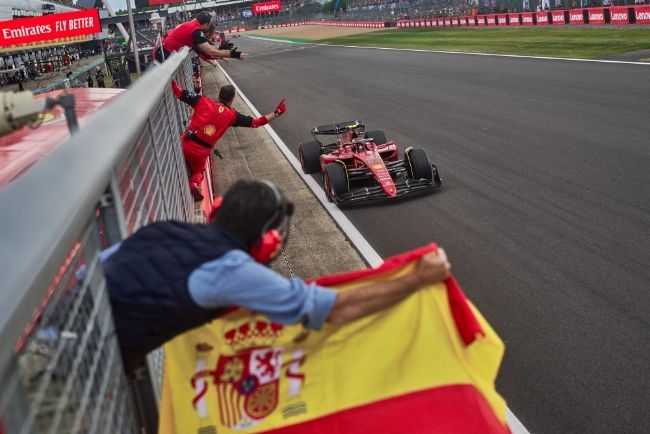 F1: Grand Prix Inggris 2022 Penuh Aksi Seru, Carlos Sainz Rebut Kemenangan Perdana