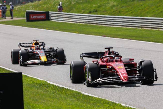 F1: Dihantui Masalah Mesin, Leclerc Taklukkan Verstappen di Grand Prix Austria 2022 Leclerc vs Verstappen
