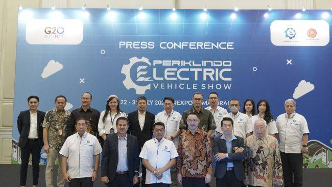 Periklindo Gemakan Tagline ‘BBM Naik Siapa Takut?’ pameran mobil listrik Periklindo
