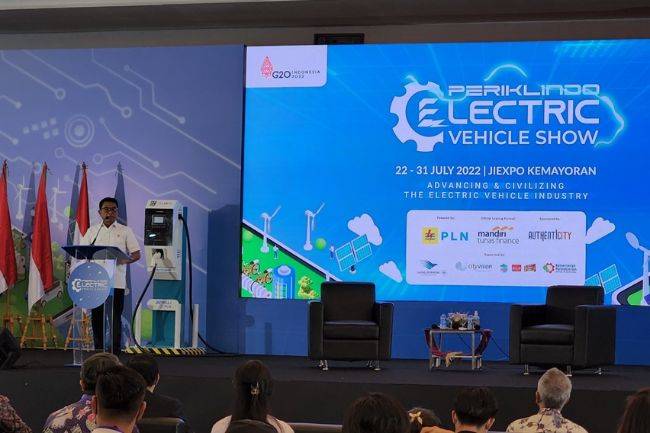 Pemerintah: Kendaraan Listrik Bisa Jauh Kurangi Konsumsi Minyak Bumi Talkshow PEVS 2022