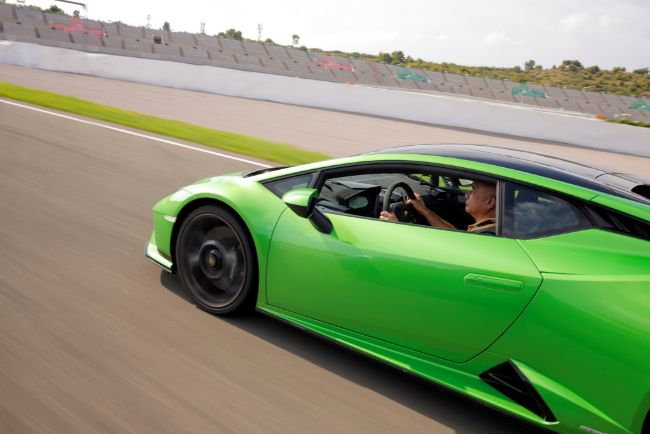 2022/08/Lamborghini-Huracan-Tenica-Test-Drive-Andre-Lam-3.jpg