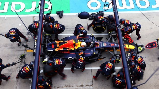 Verstappen dan Red Bull Tunjukkan Mentalitas Juara di GP Hongaria 2022