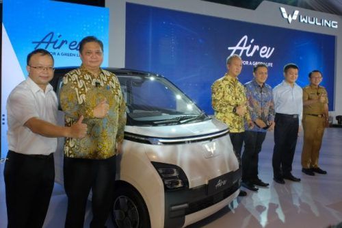 Wuling Air EV Mulai Produksi Perdana di Dunia Dari Cikarang, TKDN Sudah 40% 