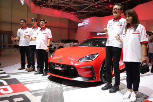 GIIAS 2022: Toyota GR86 Buka Selubung Bersama 5 Model Keluarga GR Sport GIIAS 2022: Toyota GR86 Buka Selubung Bersama 5 Model Keluarga GR Sport