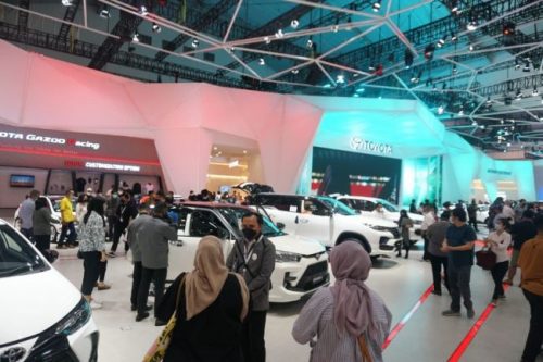 GIIAS 2022: Banyak Promo Toyota Selama Pameran, Ada Hadiah iPhone 13 GIIAS 2022: Banyak Promo Toyota Selama Pameran, Ada Hadiah iPhone 13
