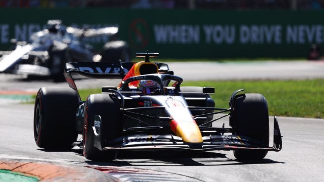 F1: Finish Di Belakang Safety Car, Verstappen Kalahkan Leclerc di Monza