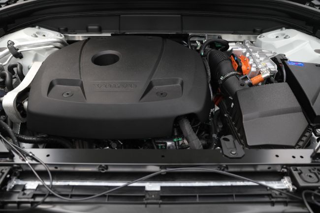 Volvo XC6060 Recharge T8