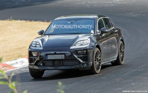 Porsche Siapkan SUV 3 Baris, Tapi ...