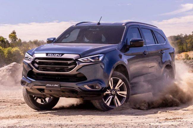 Akhir Tahun Ini, Isuzu Luncurkan Facelift Untuk mu-X Isuzu mu-X 2023