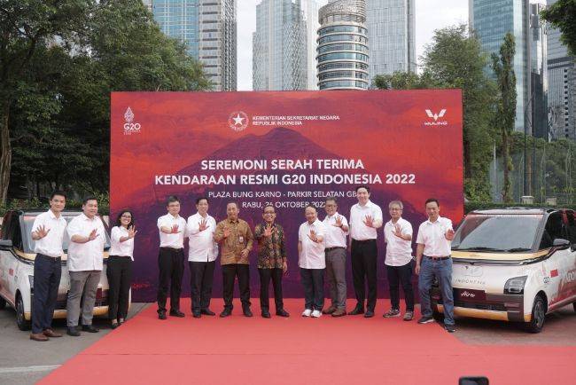 Wuling Serahkan 300 Unit Air ev Dukung KTT G20 Wuling Air ev G20