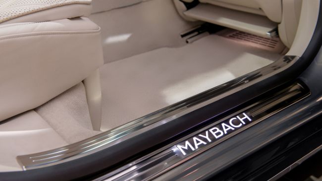 2022/10/2022-S-MAYBACH-GAL-019-C-FI-DR.jpg