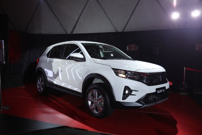 2022/11/Honda-WR-V-E-Varian-2.jpg