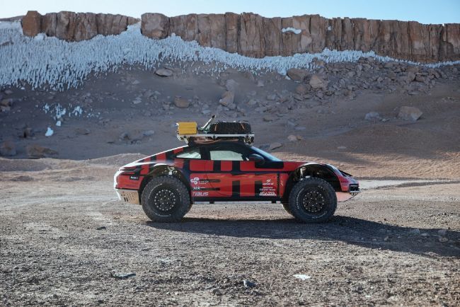2022/11/Eksperimen-Modifikasi-Porsche-911-Off-Road-3.jpg
