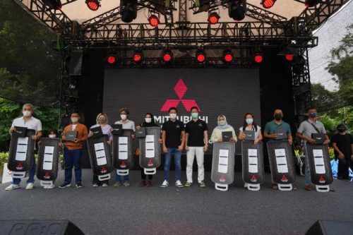 Mitsubishi Gelar Seremoni Serah Terima 50 Unit Pertama New Xpander Cross 