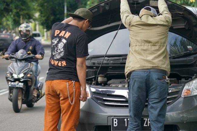 Masih Malas Ganti Oli Kendaraan? Siap-Siap Dibikin Repot Masalah Ini Tips Ganti Oli mesin