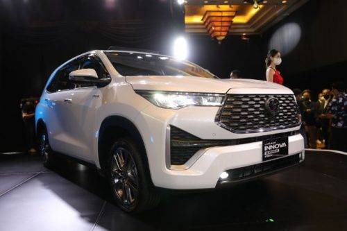 Punya Rp500 Jutaan, Pilih Wuling Almaz Hybrid Atau Toyota Kijang Innova Zenix Hybrid? Punya Rp500 Jutaan, Pilih Wuling Almaz Hybrid Atau Toyota Kijang Innova Zenix Hybrid?