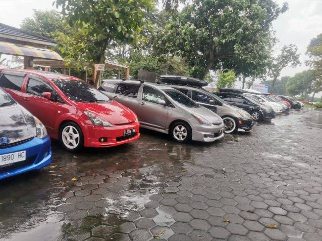 Komunitas Toyota Wish Gelar Gathnas Di Mojokerto, Kumpulkan Donasi Untuk Cianjur Komunitas Toyota Wish