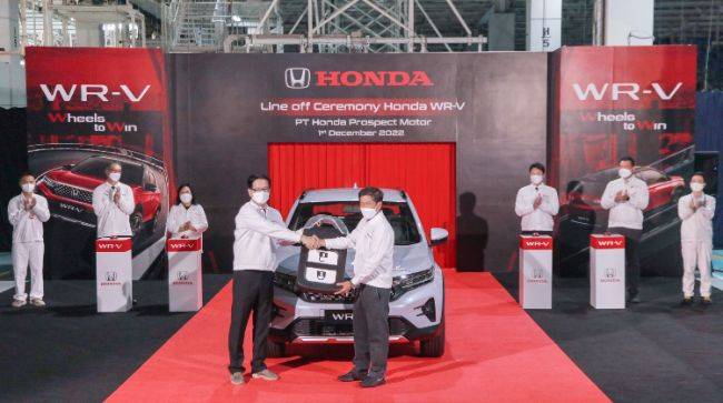 Honda WR-V Mulai Diproduksi di Pabrik Karawang Honda WR-V mulai diproduksi di Karawang