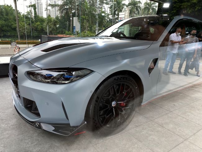 2022/12/BMW-M4-CSL-Launching-Indonesia-3.jpg