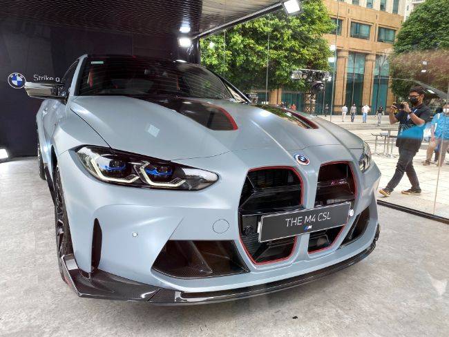 Intip Hal Menarik BMW M4 CSL Yang Hanya Datang 2 Unit Di Indonesia. BMW M4 CSL