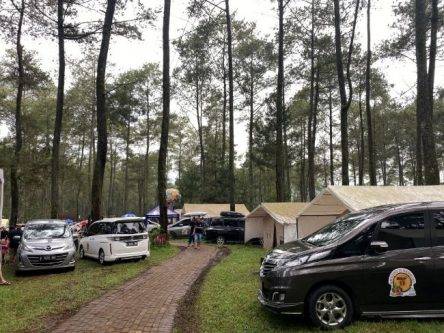 BOC Rayakan Anniversary Ke-6 Camping Dan Serahkan Donasi Di Lembang BOC Rayakan Anniversary Ke-6 Camping Dan Serahkan Donasi Di Lembang